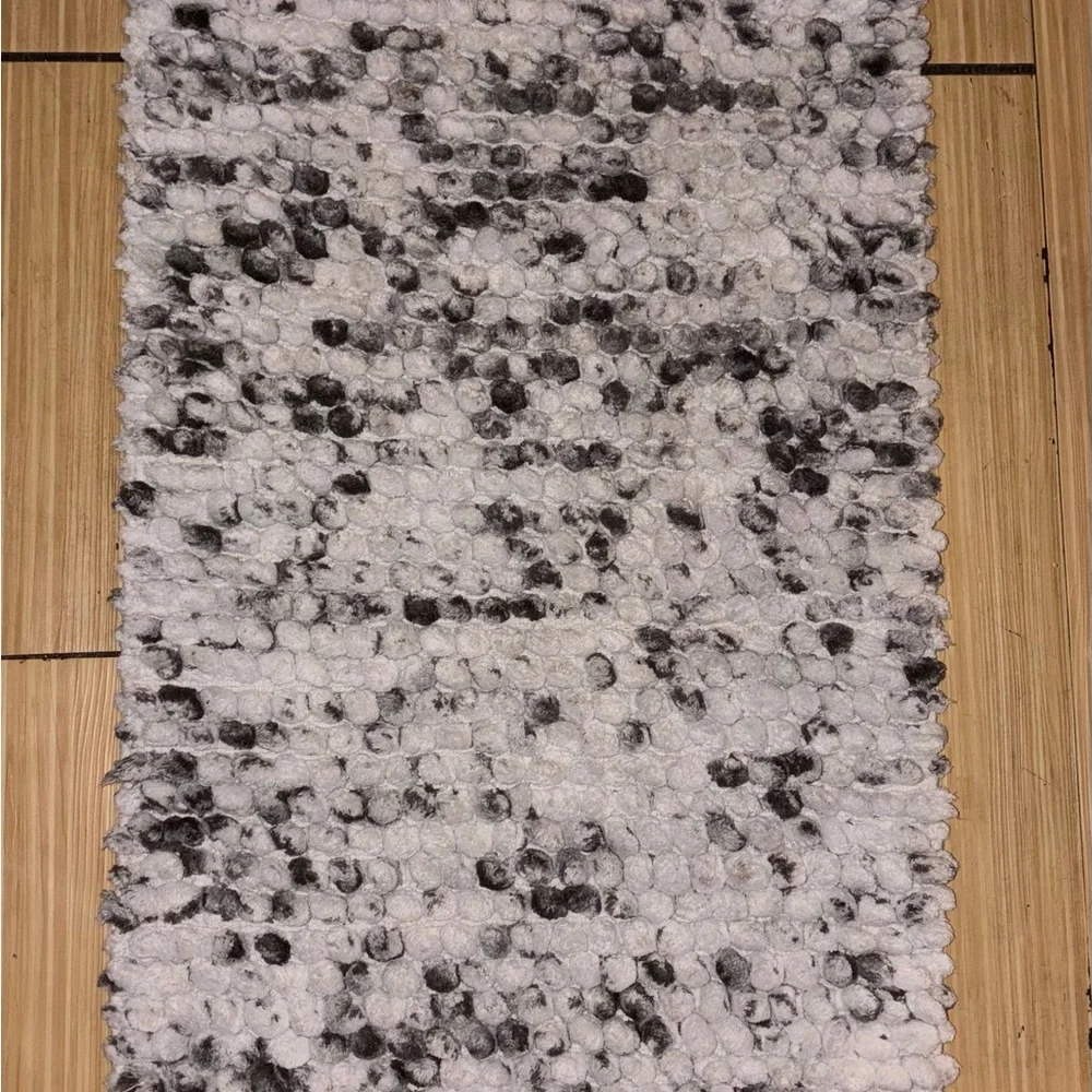 Plush Gray and White Textured Rug